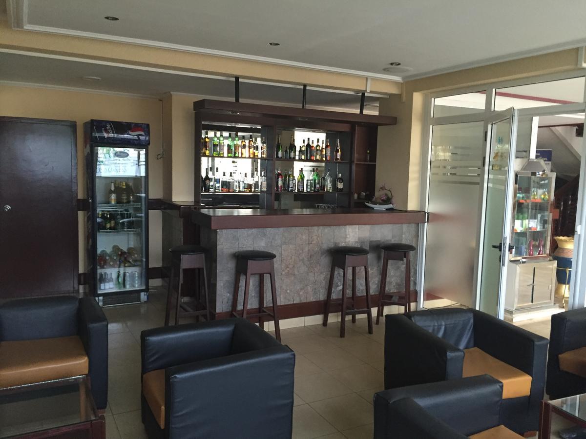 Hotel Lumiere Akwa Douala Exterior photo